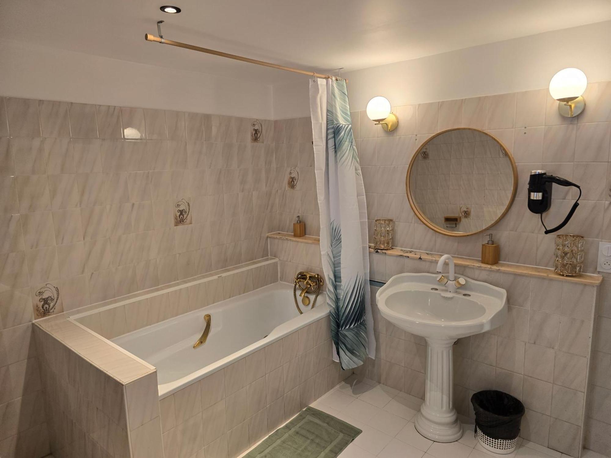 Hotel L'alsace-gare Sncf 2*